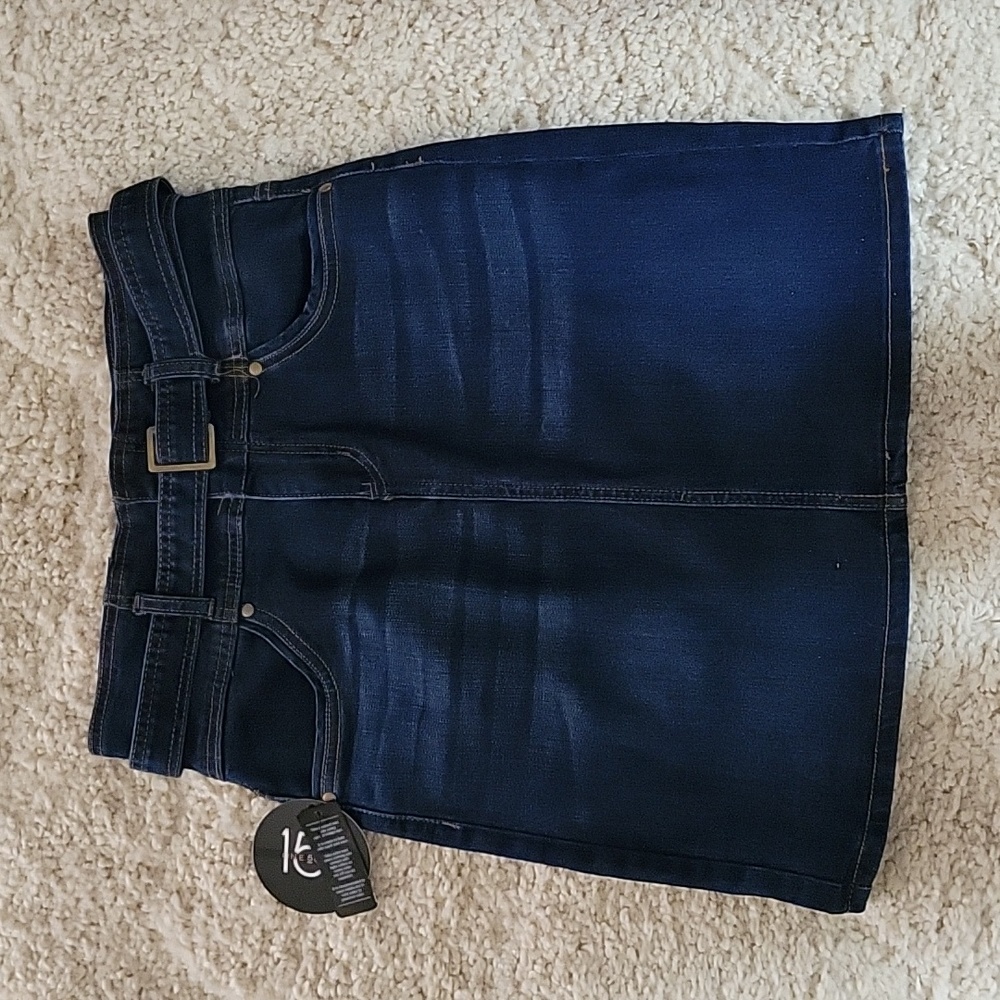 One 5 One denim blue jean skirt belt 4 pockets zip front Size XL New with tags